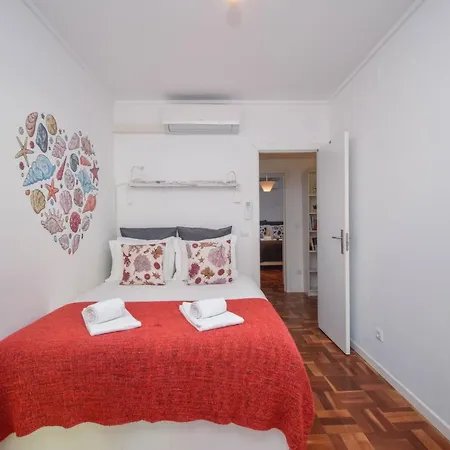 Apartment Family - 60 M From The Cascais