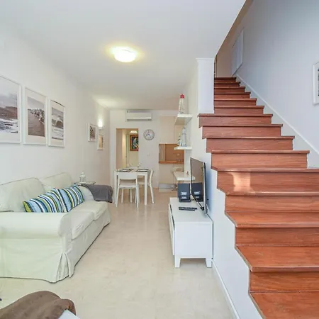 Apartment Family - 60 M From The *
