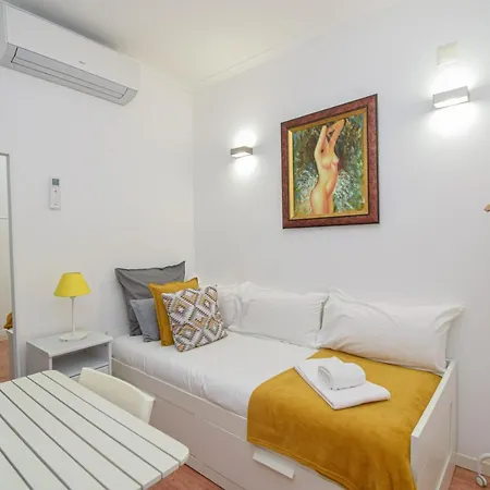 アパート Family - 60 M From The *